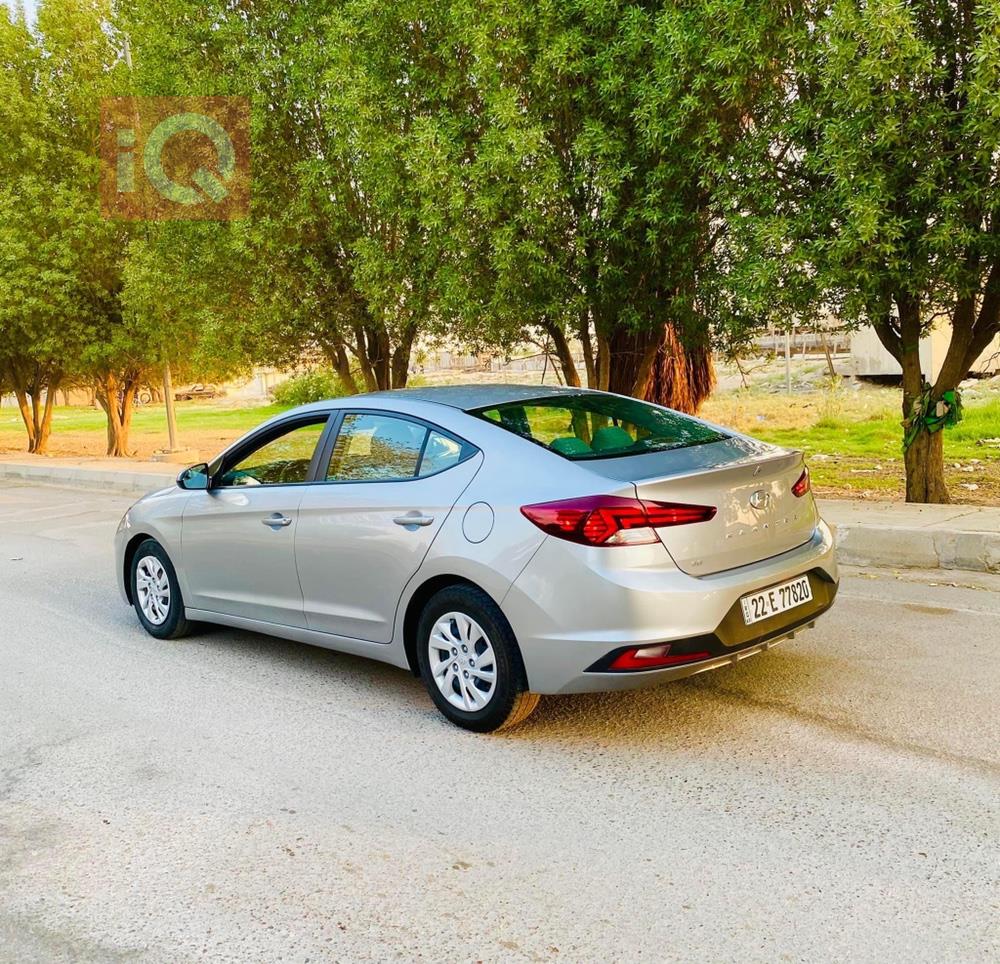 هیوندای ئەلەنترا